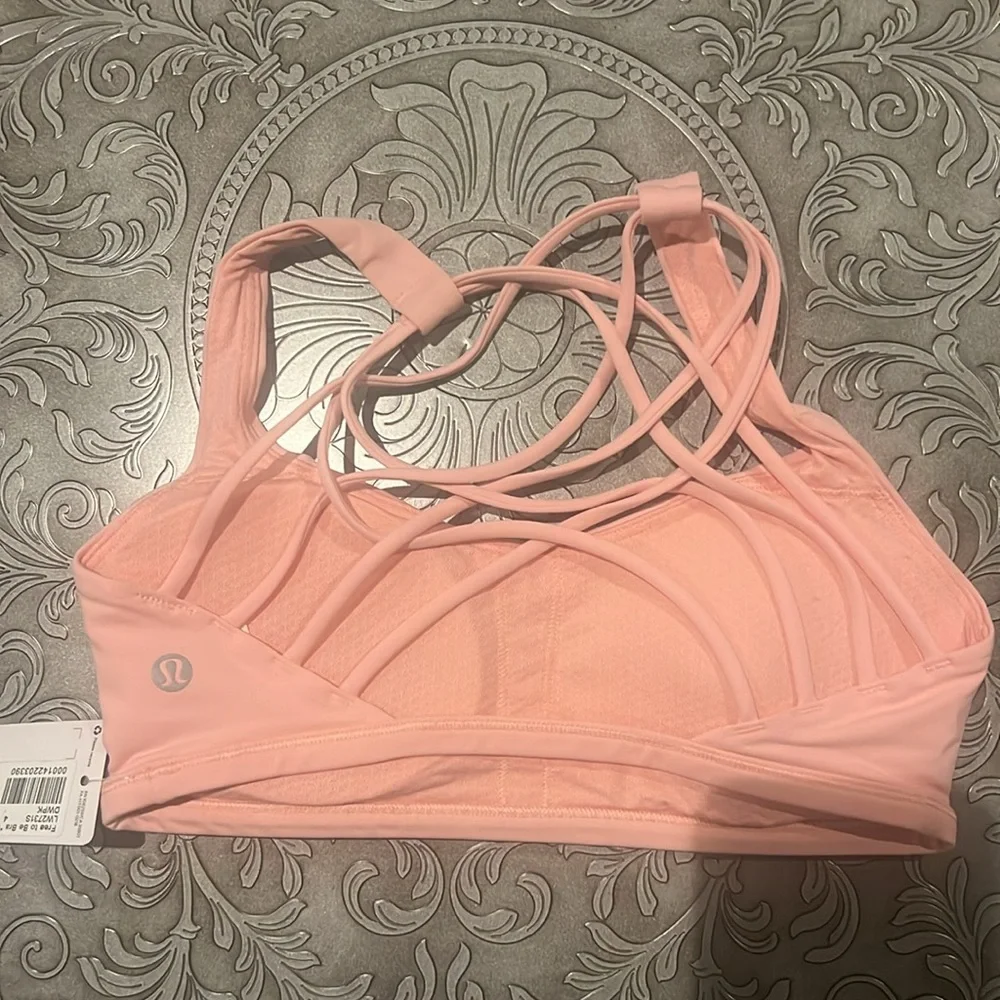 NWT 🍋 Lululemon Dew Pink Free to Be Bra Size 4
